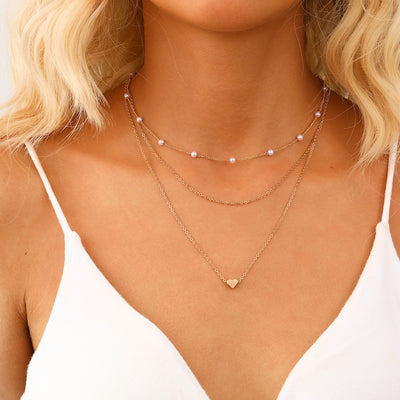 Conjunto de 3 colares dourados retro com pérolas em forma de coração