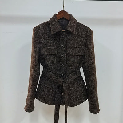 Casaco curto vintage com atilhos estilo francês