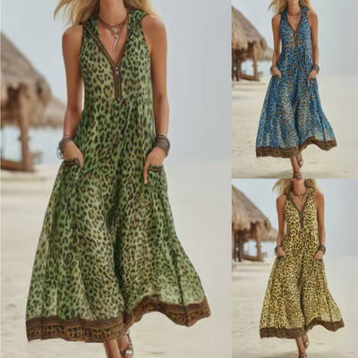 Vestido com capuz e padrão de leopardo, gola com fecho